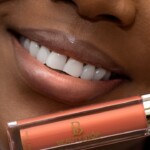 JUICY NICE & MOIST LIPGLOSS